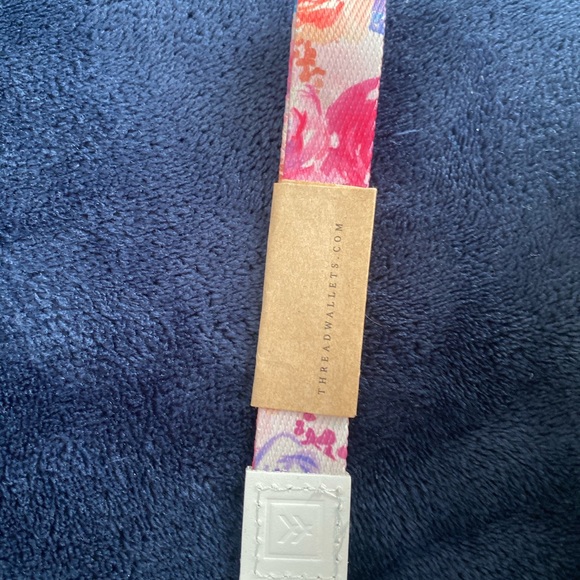 Thread Wallets Key Chain Holder - Picture 4 of 7